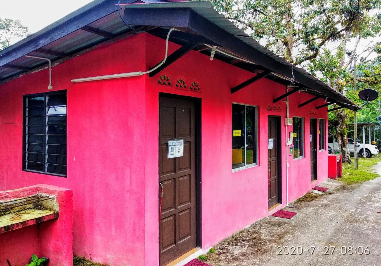 훌루 랑갓 Lopoh Waterfront Budget Chalets 빌라 외부 사진
