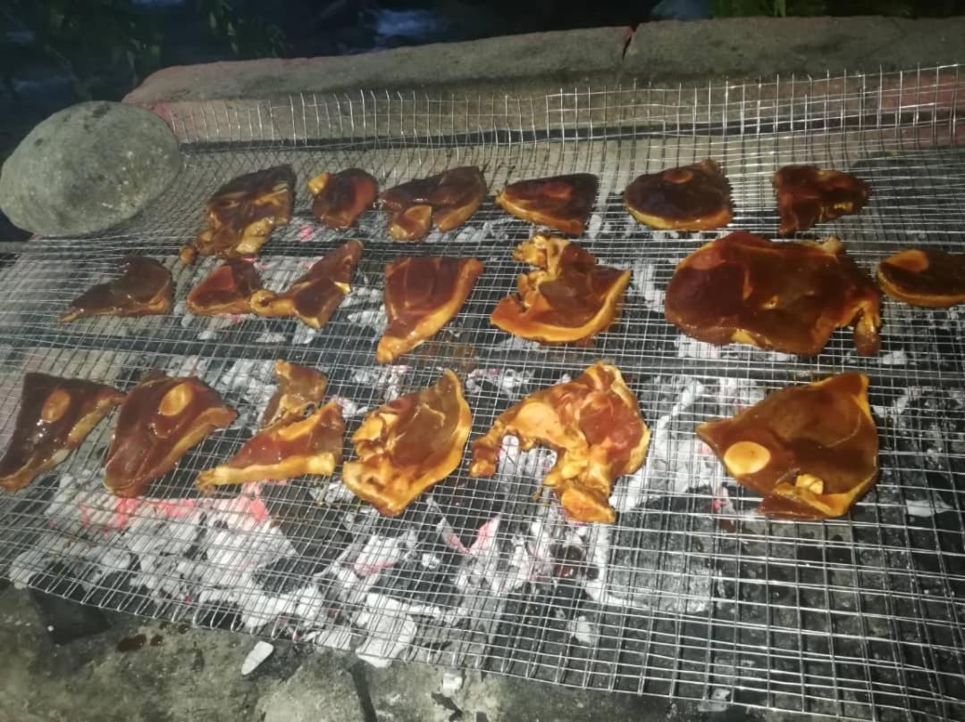 훌루 랑갓 Lopoh Waterfront Budget Chalets 빌라 외부 사진
